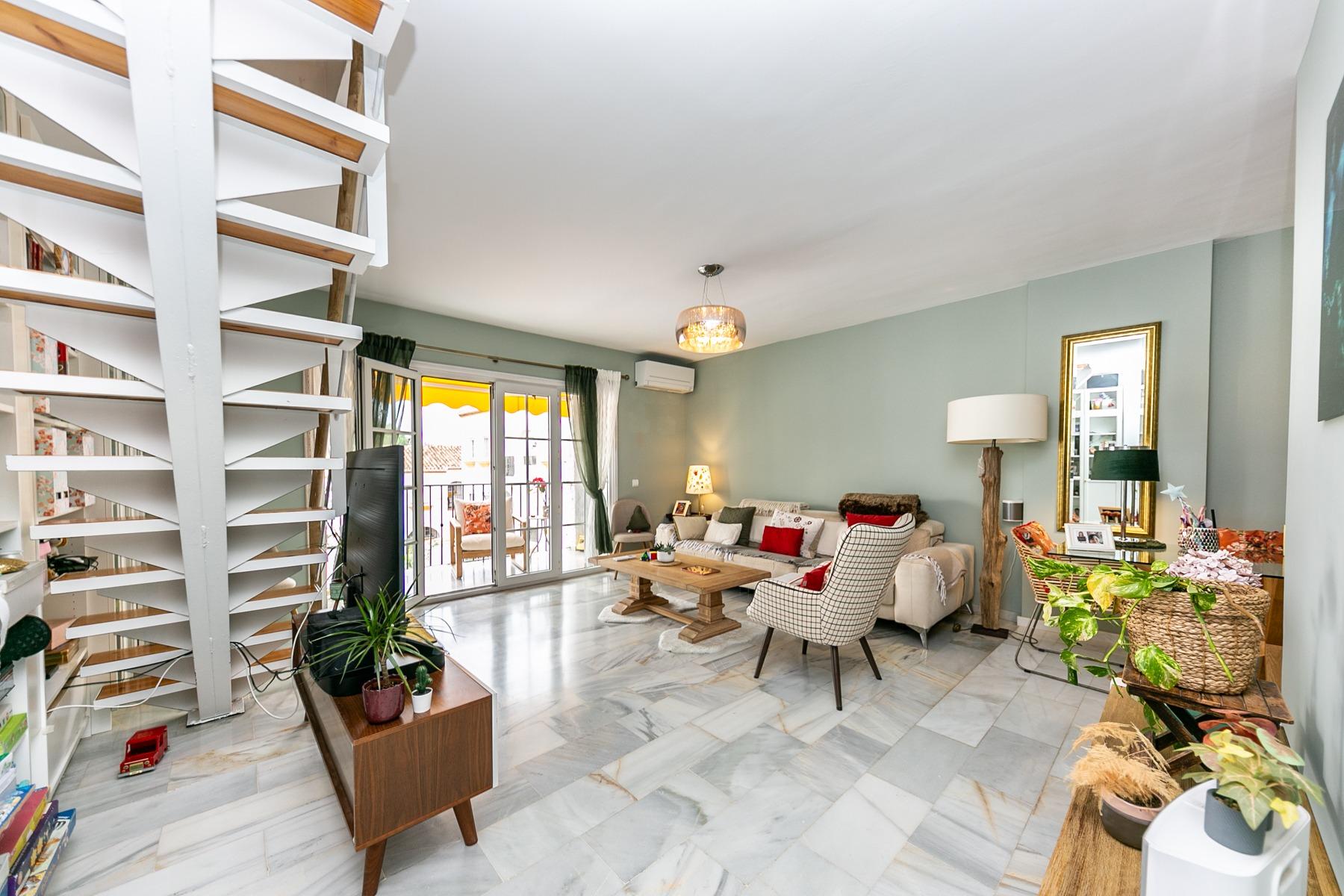 Ático de 2 Dormitorios en venta en Arroyo de la Miel, Benalmádena