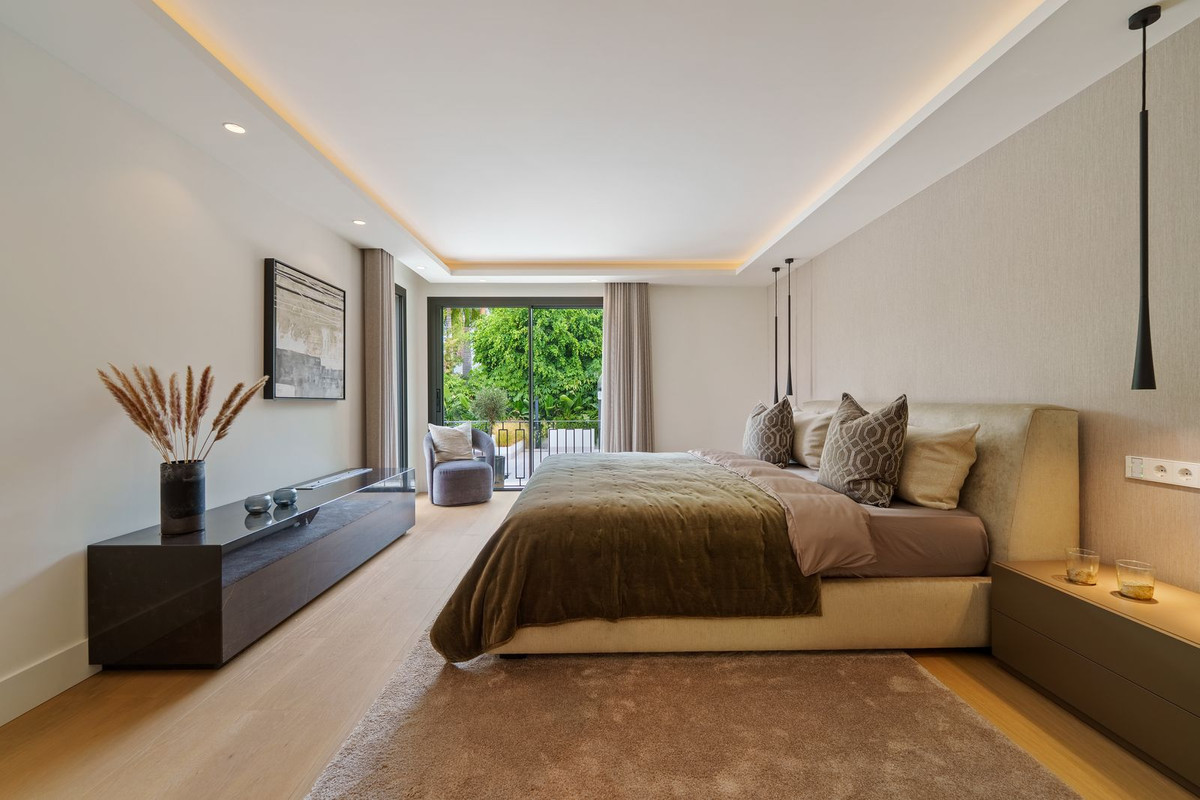 5 Slaapk. - Villa te koop in Nueva Andalucia, Marbella