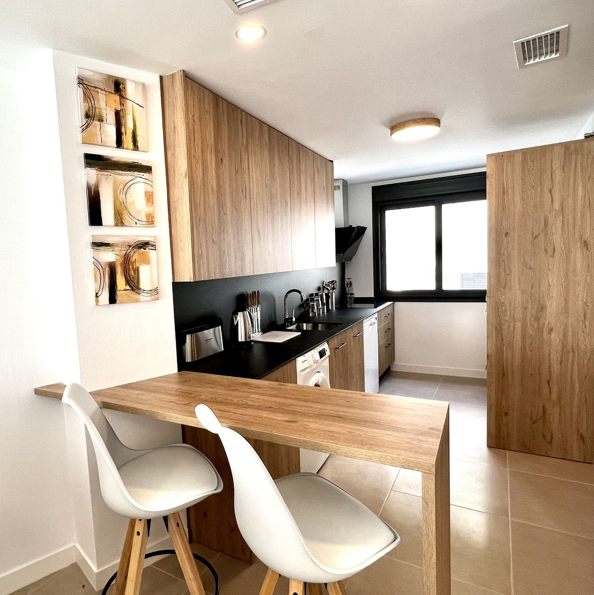 Casa Adosada de 3 Dormitorios en venta en Estepona