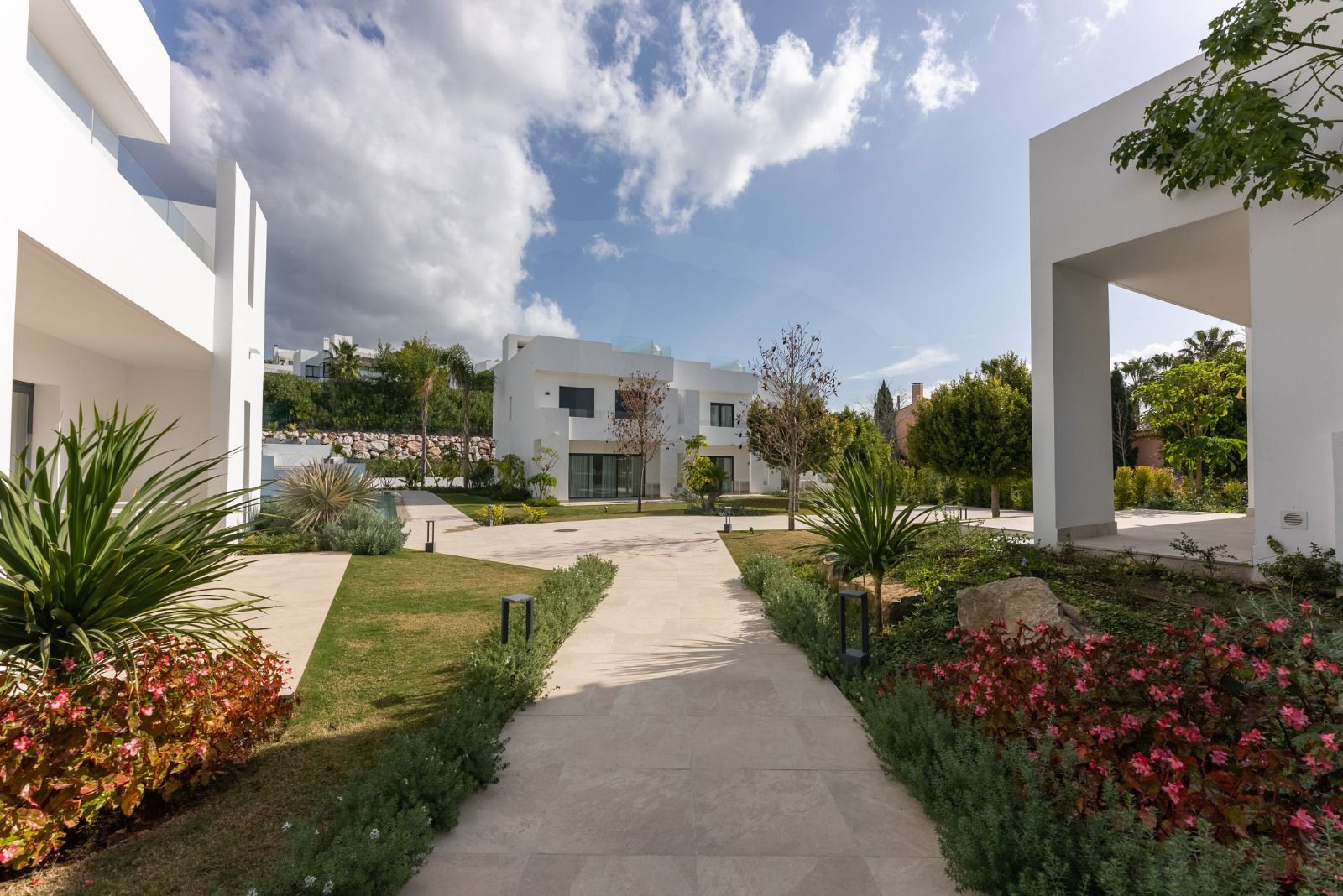 Casa de 3 Dormitorios en venta en Nueva Andalucía, Marbella