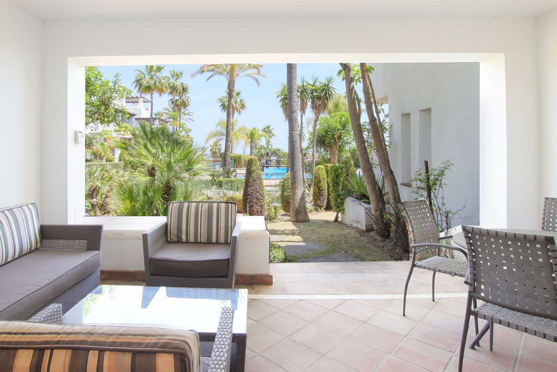 Casa Adosada de 3 Dormitorios y 3 Baños en venta en Benahavís Pueblo