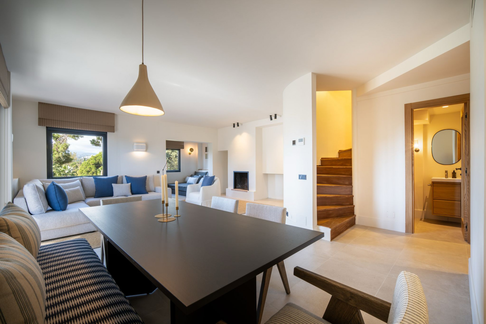Piso de 3 Dormitorios en venta en Nueva Andalucía, Marbella