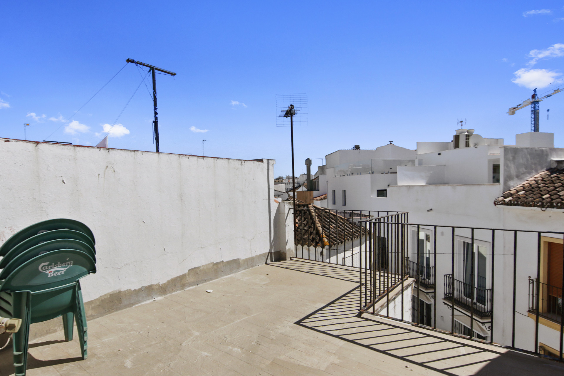 Casa Adosada de 2 Dormitorios y 2 Baños en venta en La Alqueria, Estepona