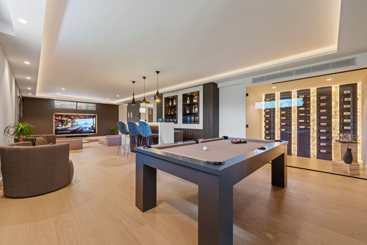 5 Slaapk. - Villa te koop in Nueva Andalucia, Marbella
