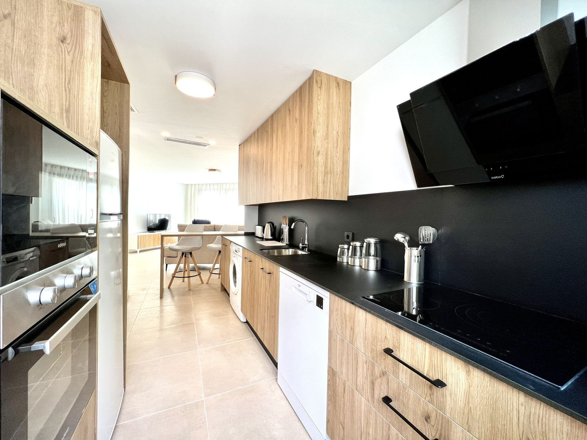 Casa Adosada de 3 Dormitorios en venta en Estepona