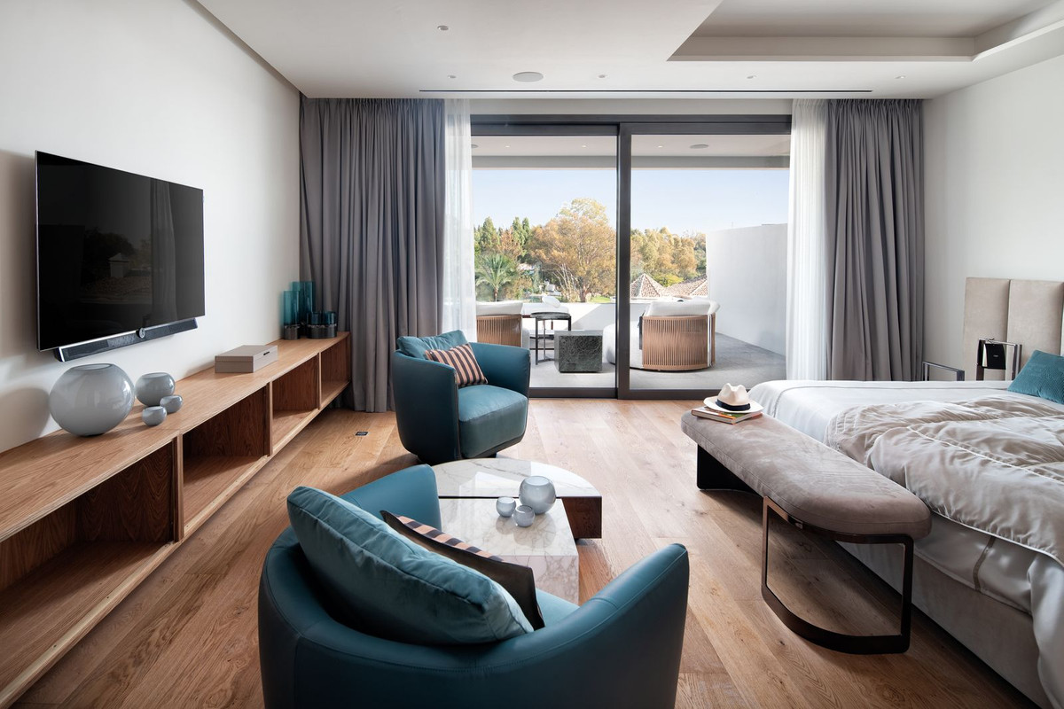 5 Bed - Apartment for Sale in Marbella Golden Mile