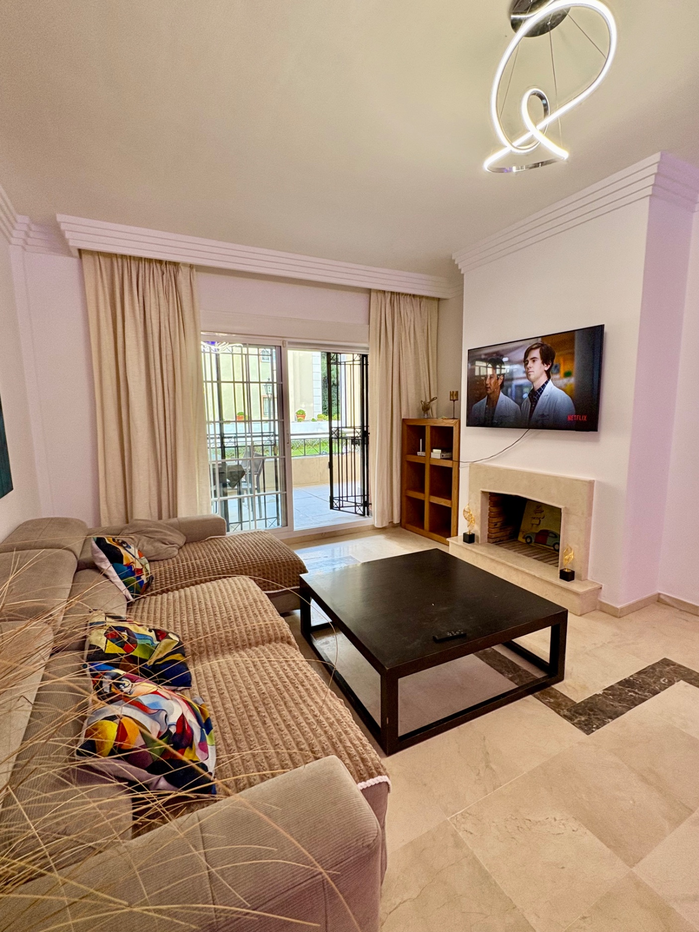 Piso de 3 Dormitorios y 2 Baños en venta en Nueva Andalucía, Marbella