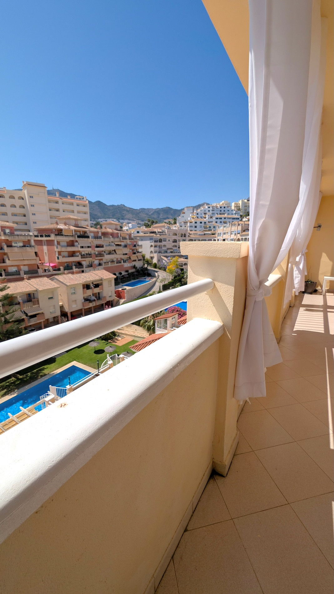 Piso de 2 Dormitorios y 1 Baño en venta en Torrequebrada, Benalmádena