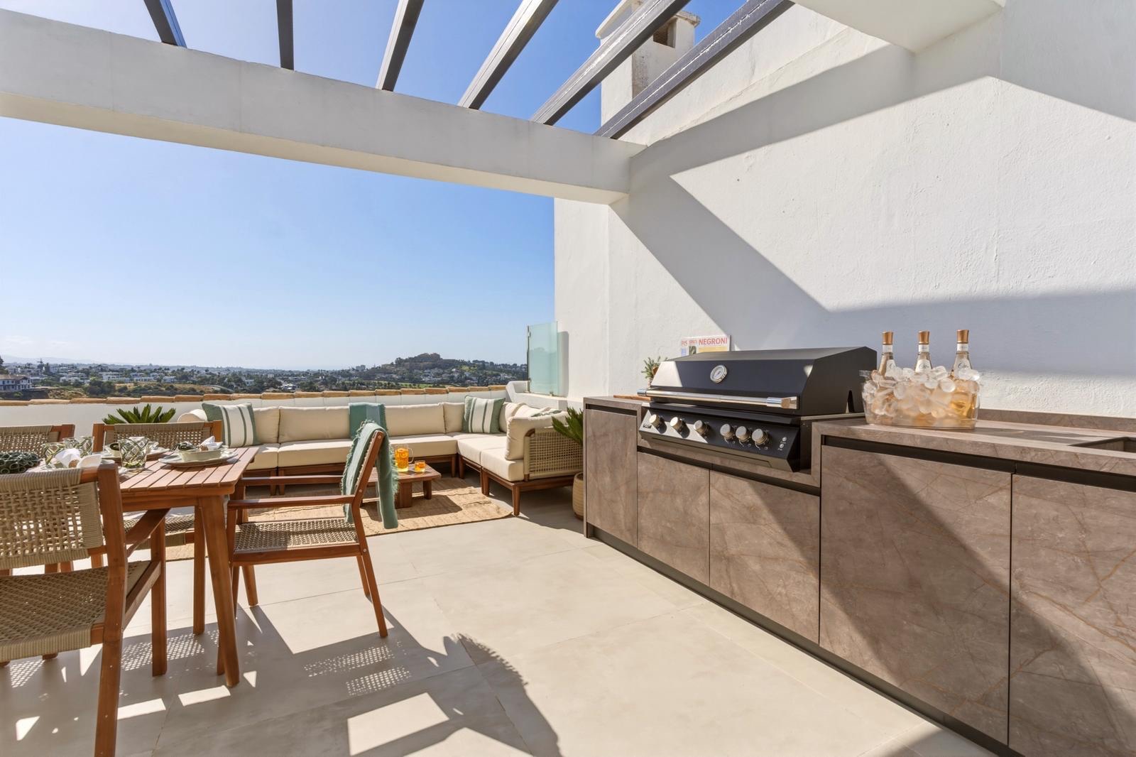 Casa Adosada de 3 Dormitorios y 2 Baños en venta en Benahavís