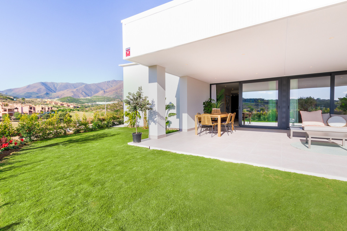 Ático de 3 Dormitorios en venta en Estepona
