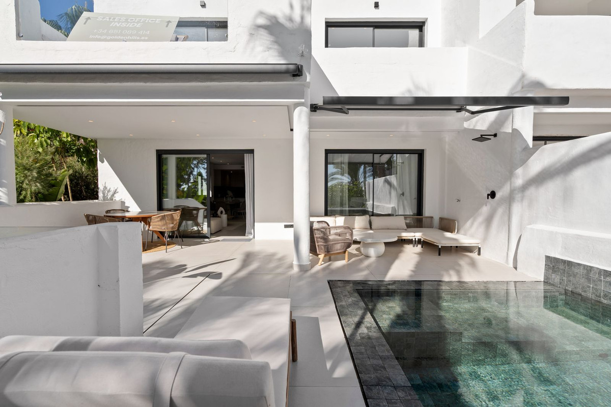 Ático de 5 Dormitorios y 4 Baños en venta en El Paraíso