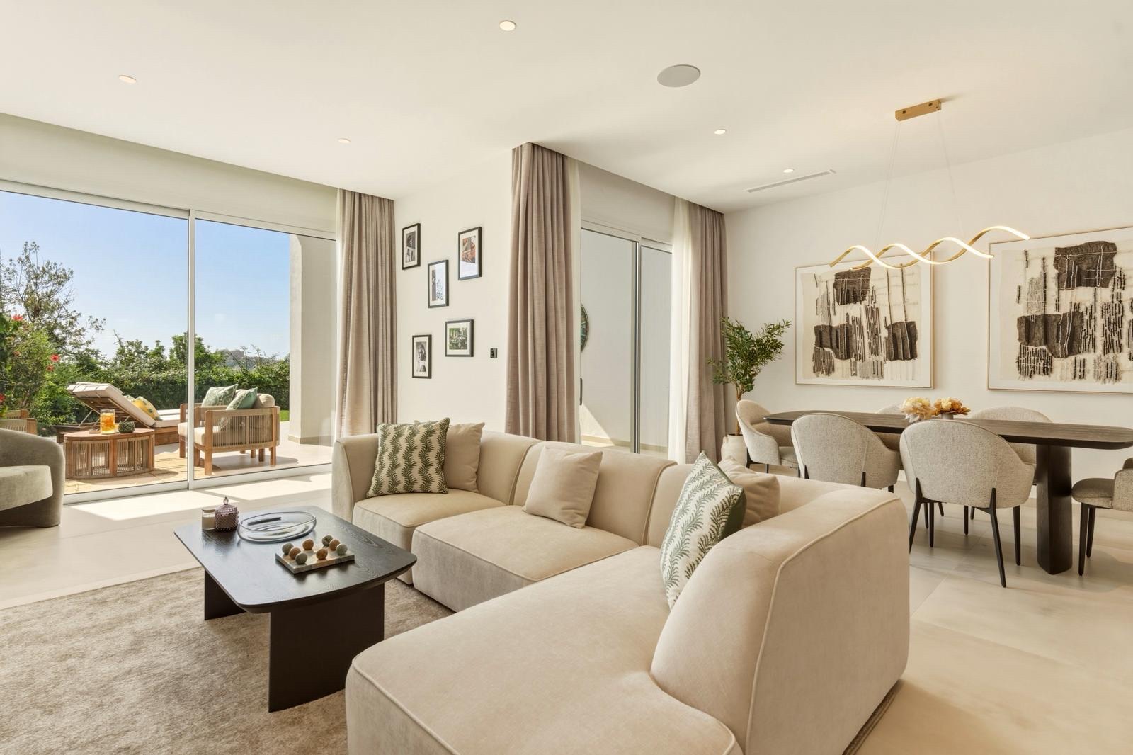 Casa Adosada de 3 Dormitorios y 2 Baños en venta en Benahavís