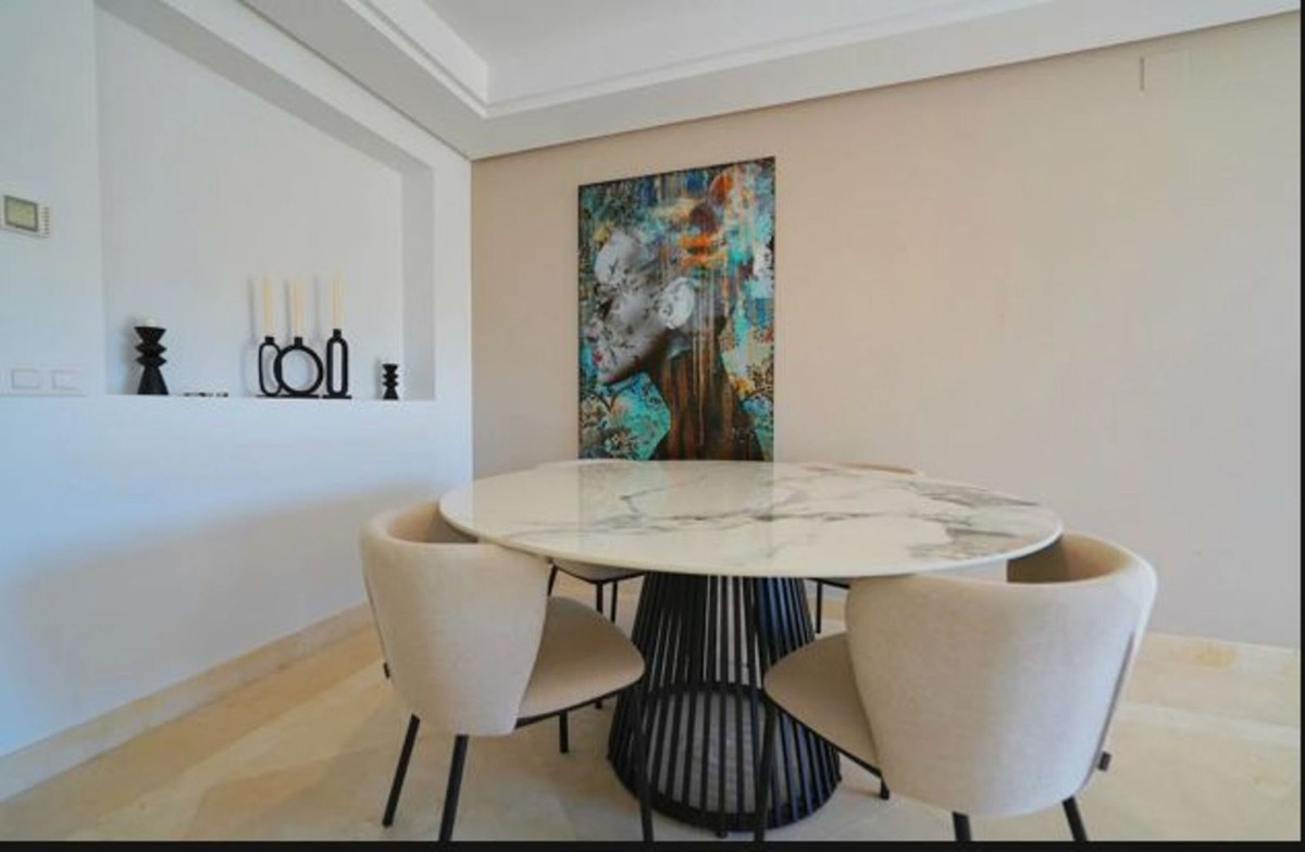 2 Bed, 2 Bath - Apartment for Sale in Nueva Andalucia, Marbella